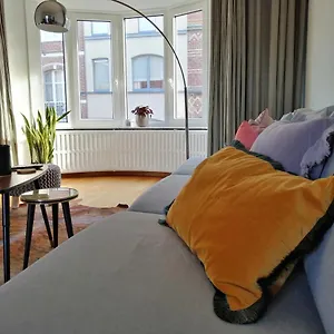 Appartement Large 800m From The 90 Square Meters